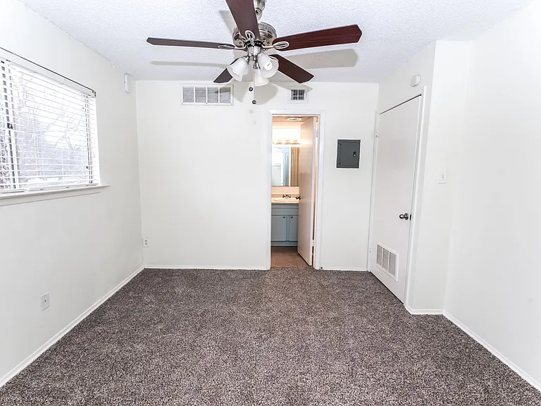 3405 Helms St — Photo 20