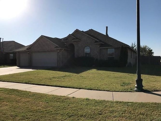 2nd image of 1236 Johnathan Way