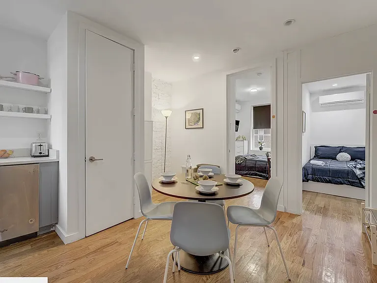 6147 Woodbine St #3L — Photo 4