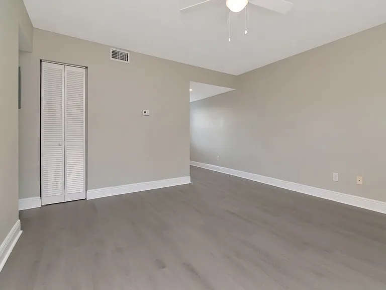 107 Karde Ln #C — Photo 7