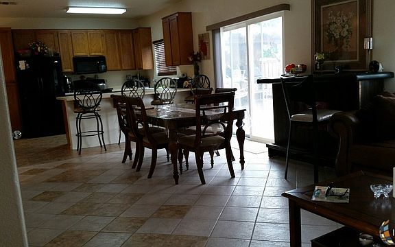 3rd image of 181 W Vallecito Ct