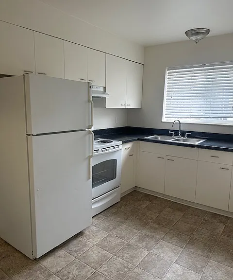 Arbor Hills Apartments — Photo 10