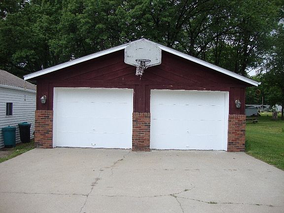 5th image of 3452 Leroy Ln