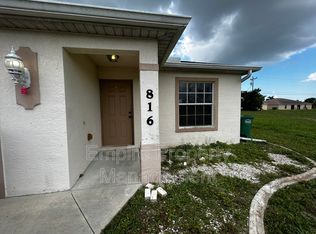 816 Gleason Pkwy, Cape Coral, FL 33914