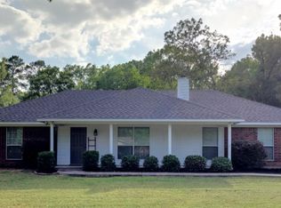 1023 Ouichita St, Carthage, TX 75633