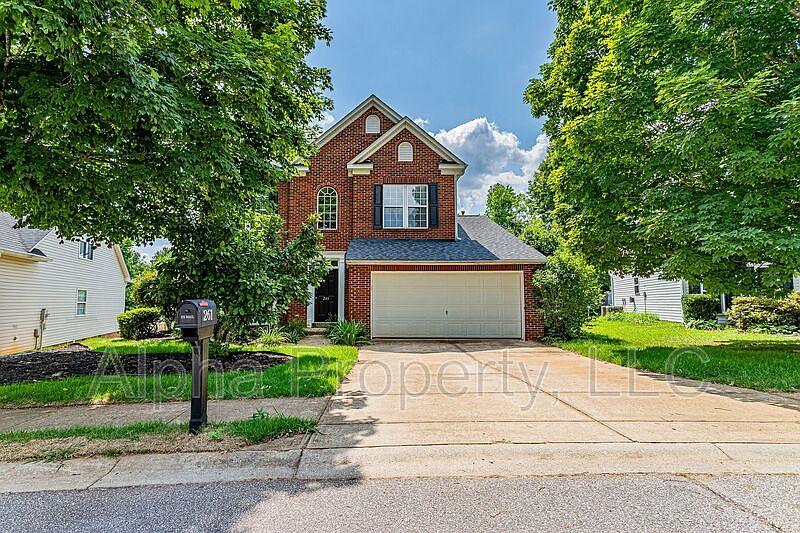 1st image of 261 Highgate Cir