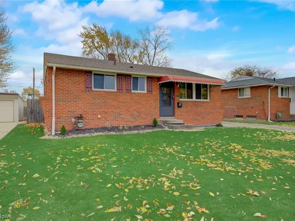 6371 Sandfield Dr, Brookpark, OH 44142