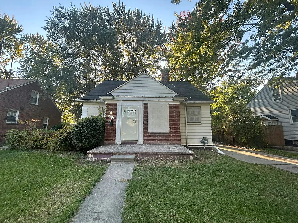 5281 Marseilles St