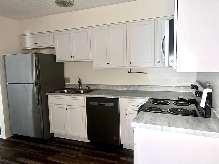 620 Oak Park Blvd #101 — Photo 28