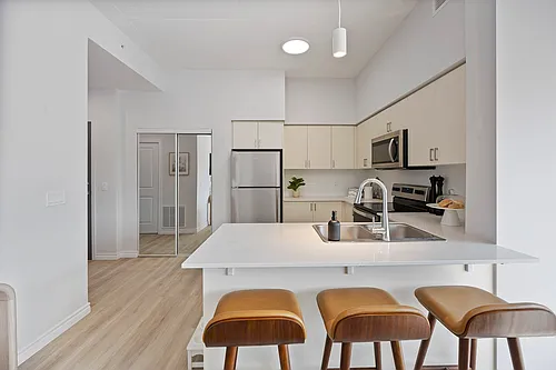 70 Dean Ave Photo 1