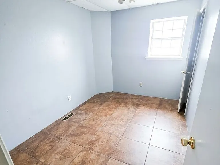 505 Oak St — Photo 39