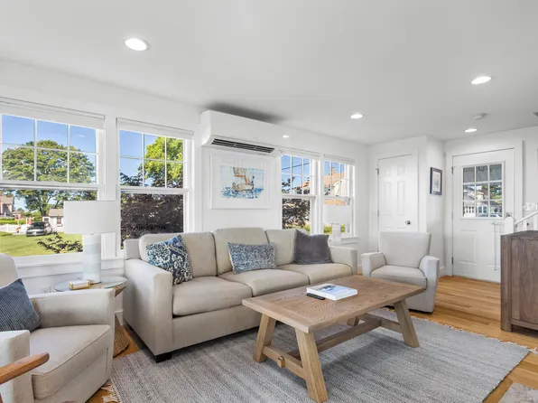 15 Cottage Rd, Old Lyme, CT 06371