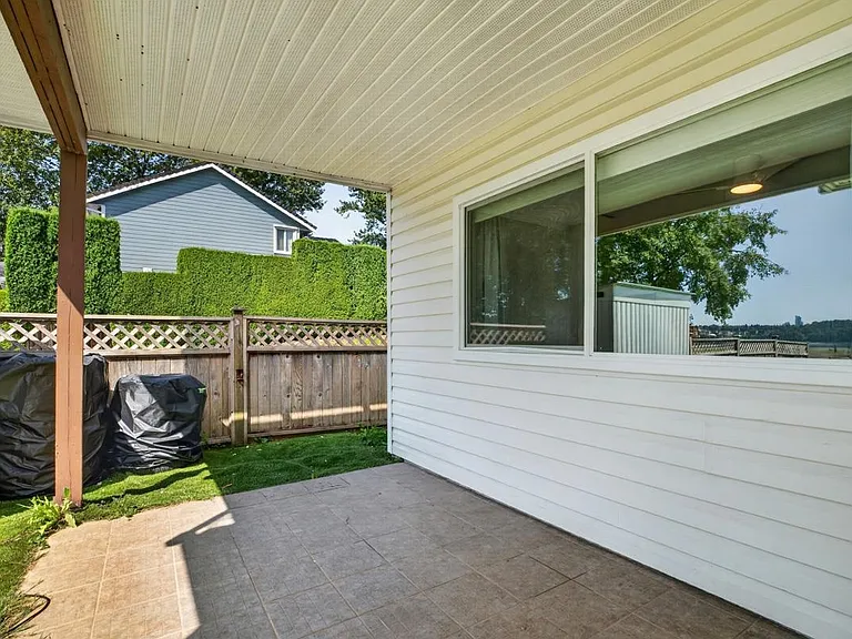 2929 Dollarton Hwy — Photo 18