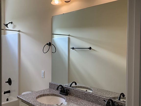 5th image of 1641 Holly Creek Ln #A/b