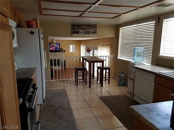 4th image of 3700 N White Plains Dr