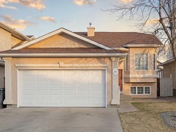 41 Heritage Cir W, Lethbridge, AB T1K 7M8