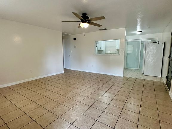 4th image of 435 6th St S #435