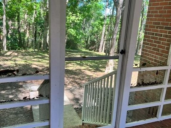 3rd image of 2113 Owens St #124