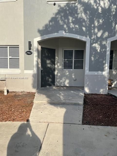 1st image of 2967 SE 15th Ave #0