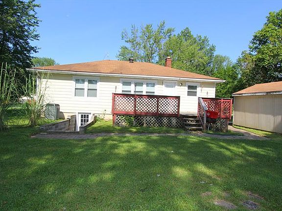 4th image of 3416 Jenny Lind Rd