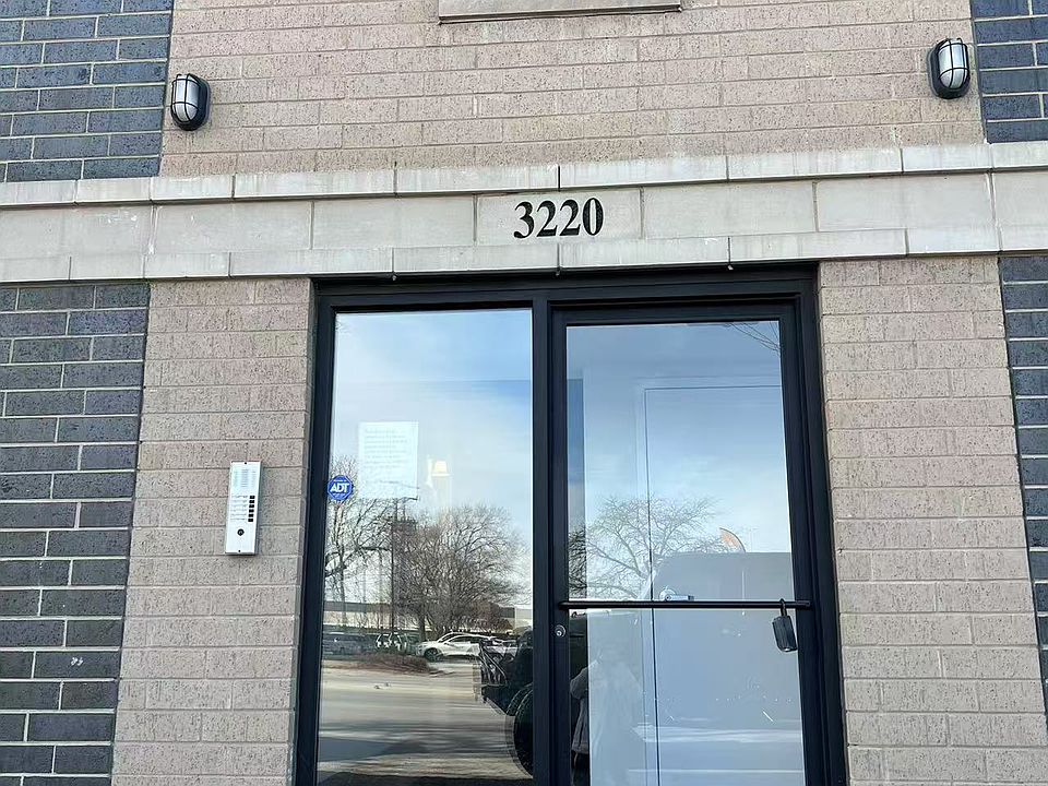 1st image of 3220 S Ashland Ave #4S