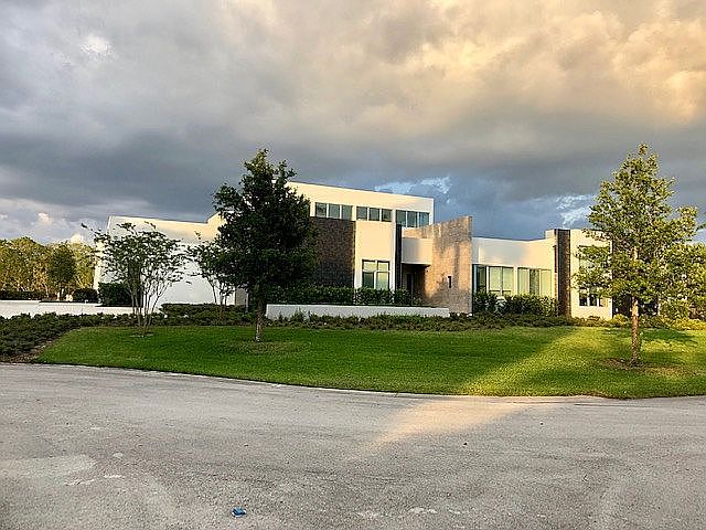 1st image of 3625 Park Ct