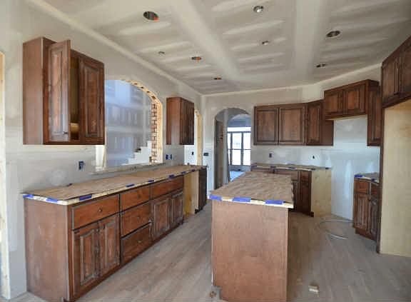 4th image of 692 Scottland Trce #94-lot 94