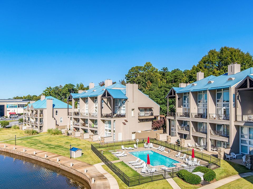 1st image of 205 Villas On The Hbr