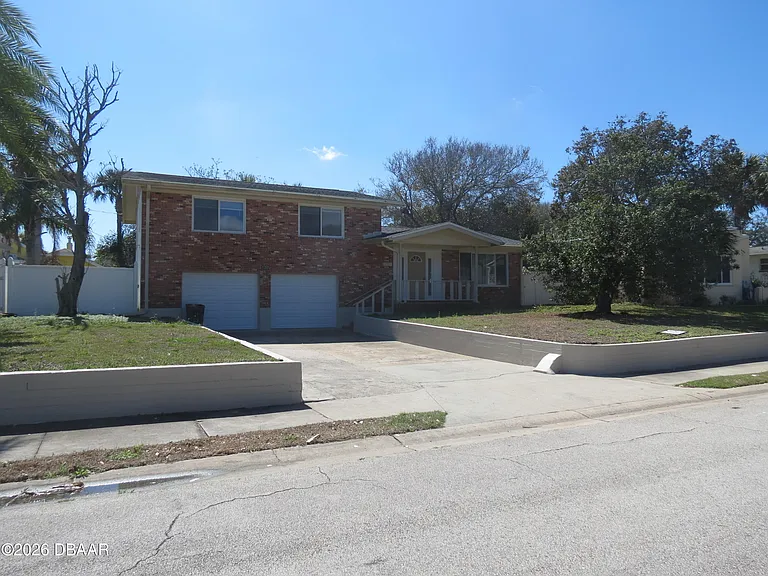 122 Magnolia Dr — Photo 3