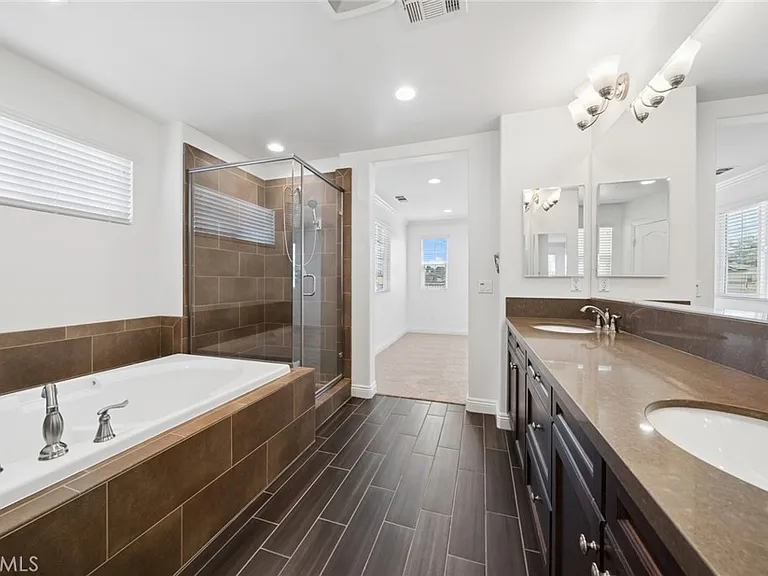 20279 Estuary Ln — Photo 14