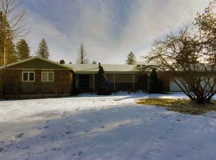 27812 N River Estates Dr, Chattaroy, WA 99003