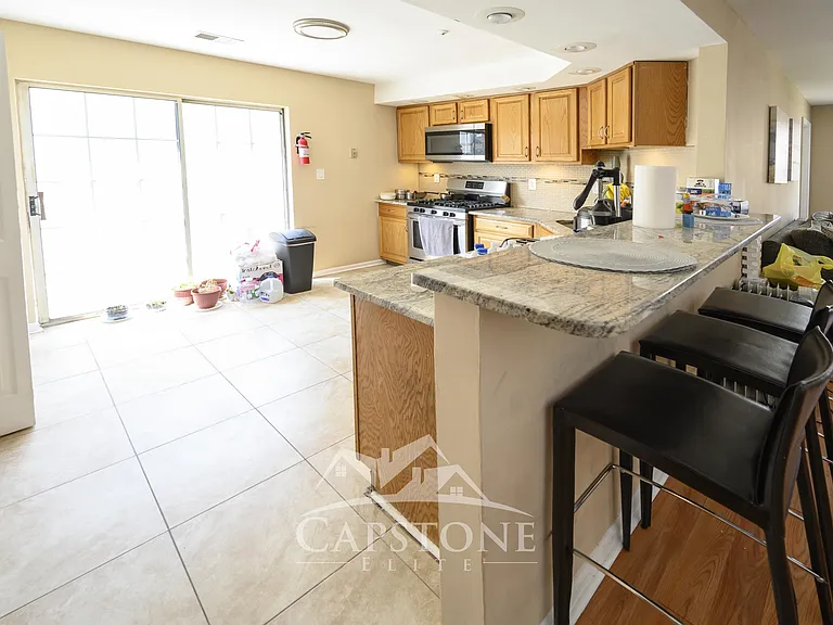 40 Cornerstone Ln — Photo 3