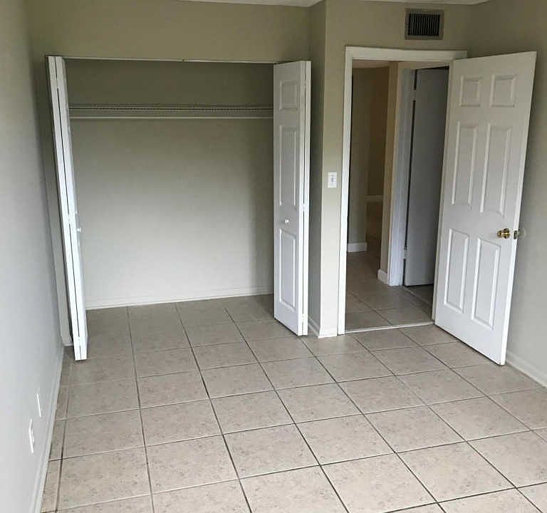 2nd image of 1850 N Congress Ave APT 211