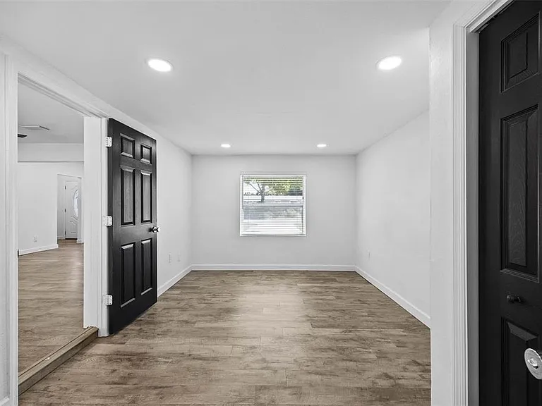 4427 W Oklahoma Ave — Photo 15