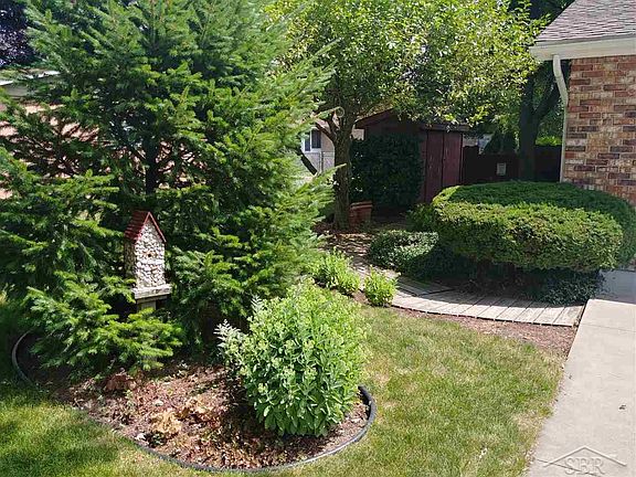 5th image of 5455 Hilltop Dr