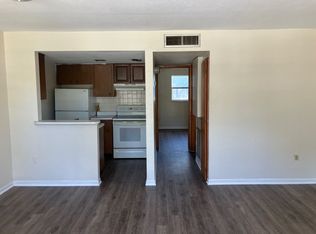 38010 14th Ave APT 7, Zephyrhills, FL 33542