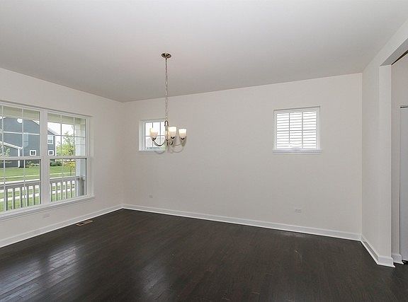 3rd image of 13319 Bond Lot 93