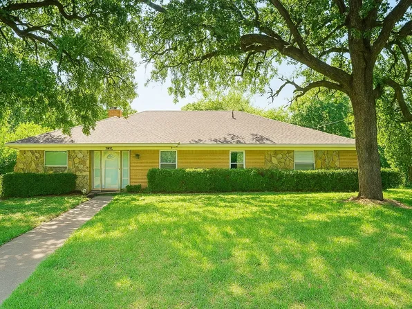 644 Caduceus Ln, Hurst, TX 76053