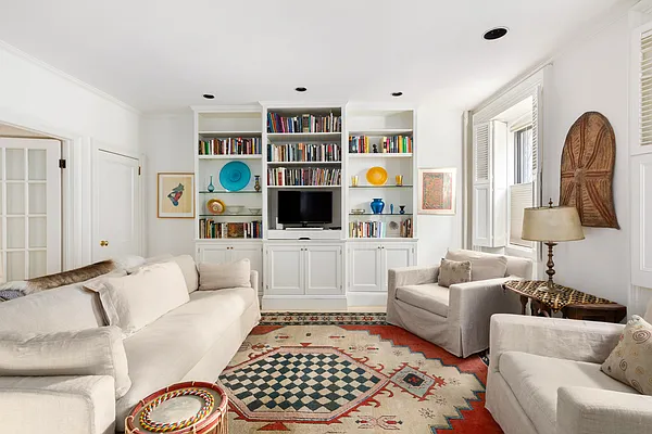 Sold by Douglas Elliman | media 8