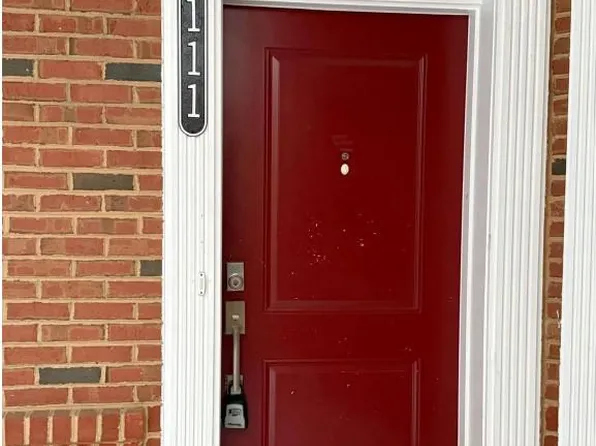 23235 Milltown Knoll Sq Unit 111, Ashburn, VA 20148