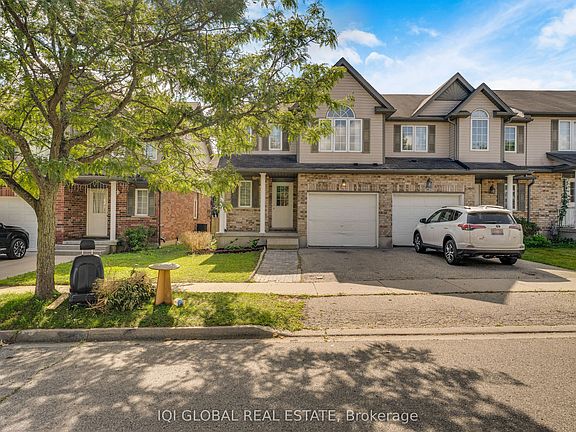 4th image of 565 Wild Iris Ave