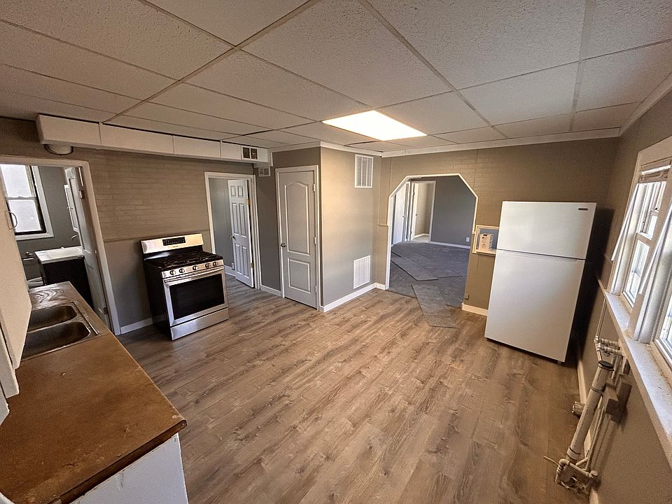 1st image of 110 7th Ave APT 1