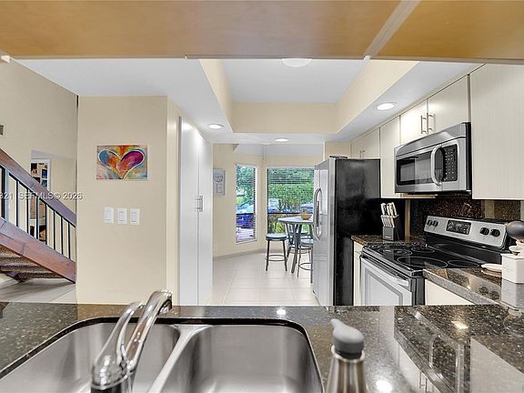 4th image of 1400 NW 9th Ave #C-18