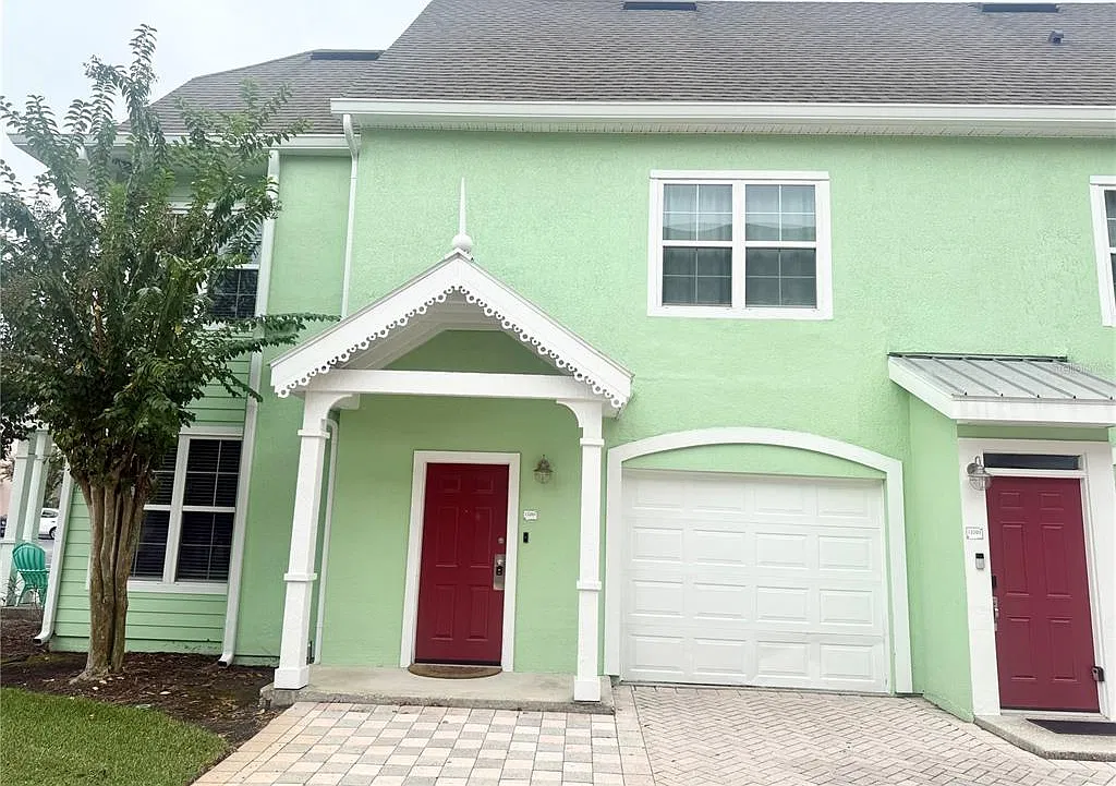 1 bed, 1.0 bath, 942 sqft, $1,550 — Photo 2