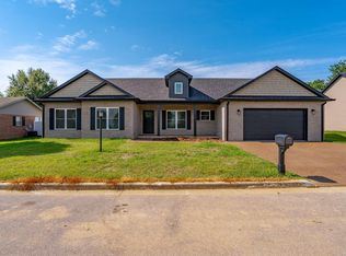 306 Sunset Dr, Mount Vernon, IN 47620