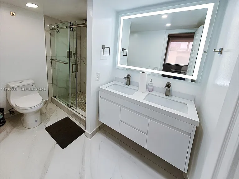 1655 NE 115th St #28B — Photo 14