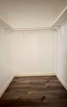 3rd image of 8509 Seven Oaks Ln