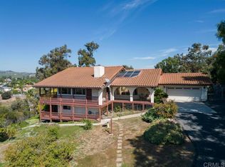 2595 Majella Rd, Vista, CA 92084