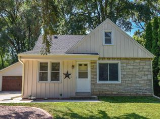 11007 W Wells St, Wauwatosa, WI 53226