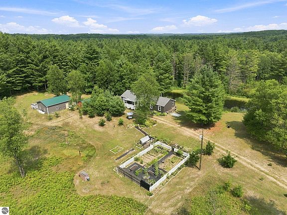 2nd image of 21222 21 Mile Rd